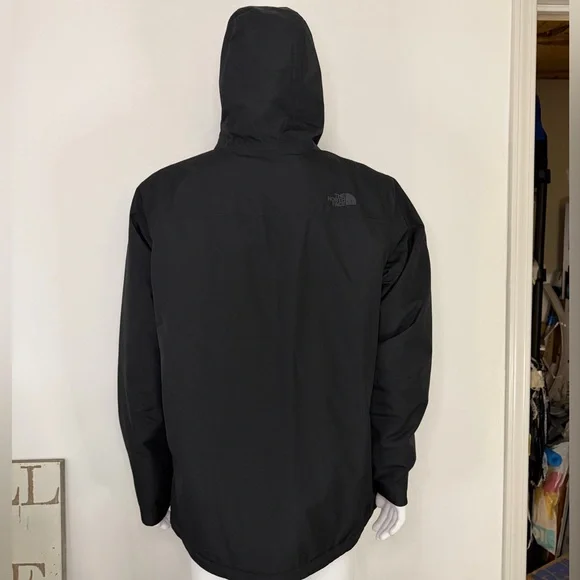 The North Face Men's Black Performance Jacket - Picture 3 of 12